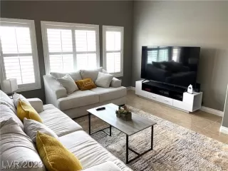 Photo #4: 2555530 Listing 