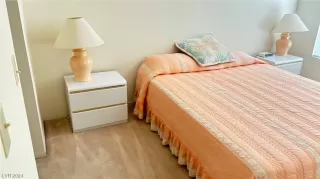 Photo #3: 2555531 Listing