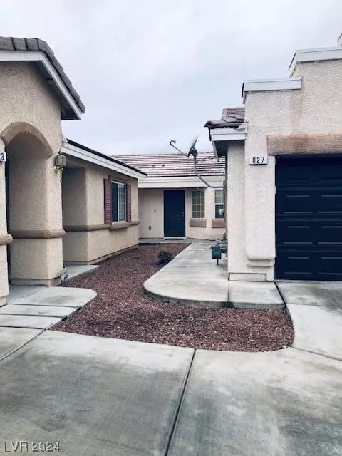 MLS: 2555582 Condo For Sale