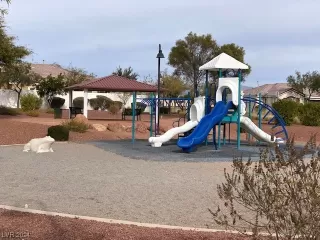 Photo #6: 2555582 Listing 