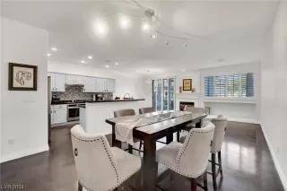 Photo #2: 2555590 Listing 