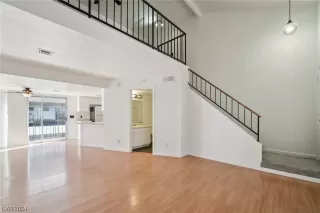 Photo #1: 2555595 Listing 