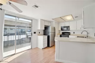 Photo #2: 2555595 Listing 