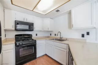 Photo #6: 2555595 Listing 