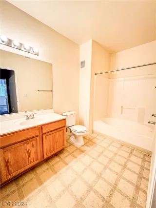 Photo #6: 2555626 Listing 