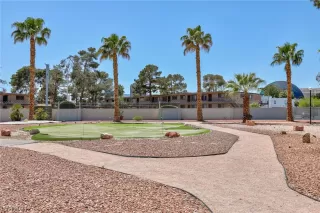 Photo #5: 2555664 Listing 