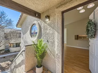 Photo #2: 2555667 Listing