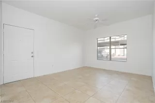 Photo #2: 2555679 Listing 