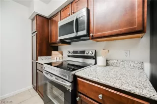 Photo #2: 2555692 Listing 