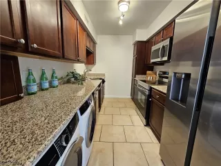 Photo #3: 2555692 Listing 