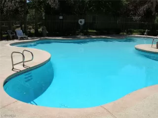 Photo #3: 2555728 Listing 