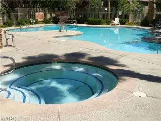 Photo #4: 2555728 Listing 