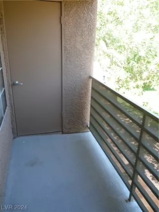 Photo #5: 2555728 Listing 