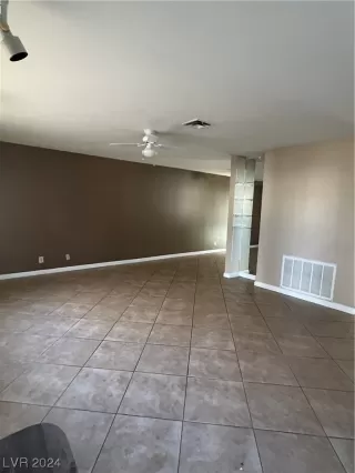 Photo #3: 2555739 Listing 
