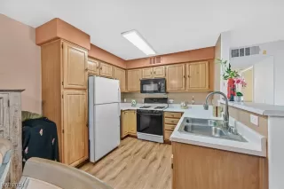 Photo #6: 2555763 Listing 