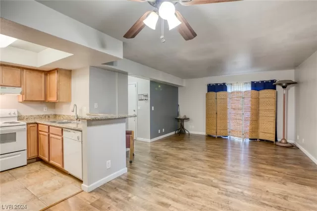 MLS: 2555790 Condo For Sale