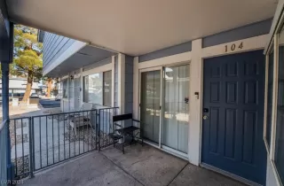 Photo #3: 2555824 Listing