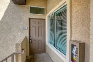Photo #1: 2555826 Listing 
