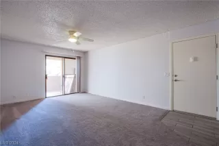 Photo #5: 2555837 Listing 