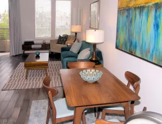 Photo #3: 2555854 Listing