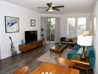 Photo #4: 2555854 Listing