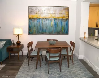 Photo #5: 2555854 Listing