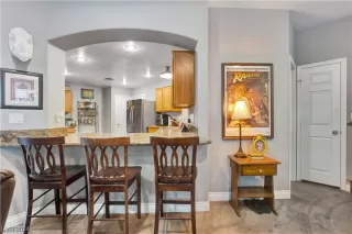 Photo #4: 2555860 Listing