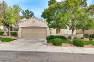 Photo #1: 2555867 Listing 