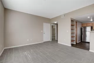 Photo #2: 2555869 Listing 