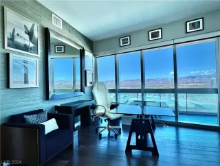 Photo #2: 2555876 Listing 