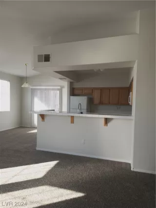 Photo #4: 2555903 Listing 