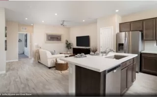 Photo #4: 2555910 Listing