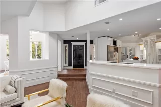 Photo #4: 2555911 Listing