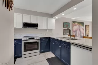 Photo #6: 2555914 Listing