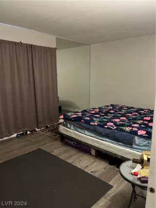 Photo #3: 2555918 Listing