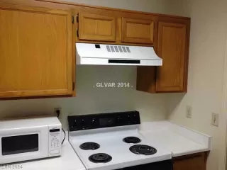 Photo #2: 2555919 Listing 