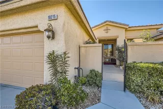 Photo #2: 2555962 Listing 