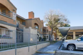 Photo #1: 2555994 Listing