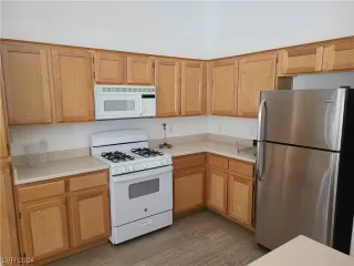 Photo #3: 2555996 Listing 