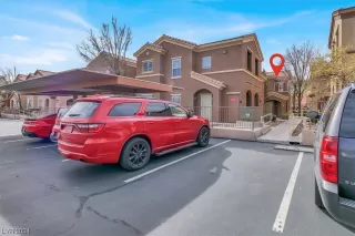 Photo #2: 2556033 Listing