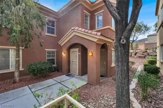 Photo #3: 2556033 Listing