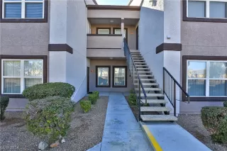 Photo #1: 2556066 Listing 