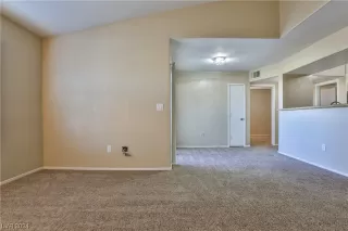 Photo #6: 2556066 Listing 