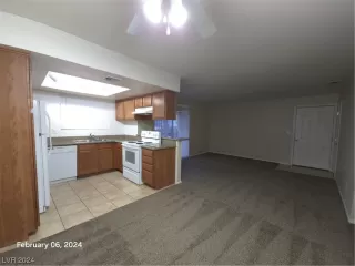 Photo #2: 2556081 Listing 