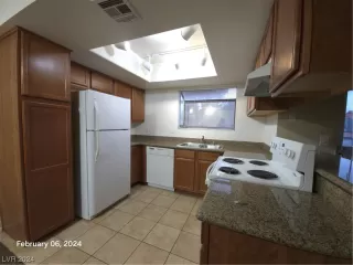 Photo #5: 2556081 Listing 