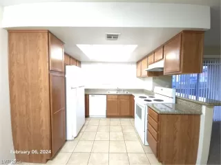 Photo #6: 2556081 Listing 