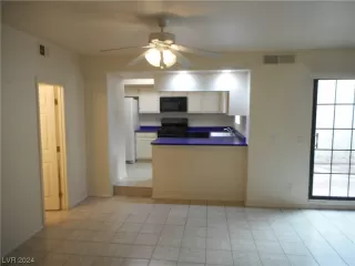 Photo #3: 2556082 Listing 