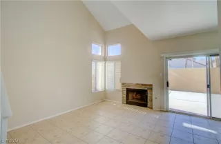Photo #2: 2556128 Listing 