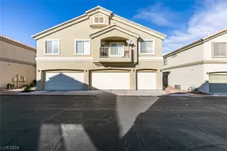 Photo #2: 2556208 Listing