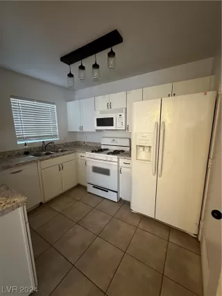 Photo #6: 2556219 Listing 